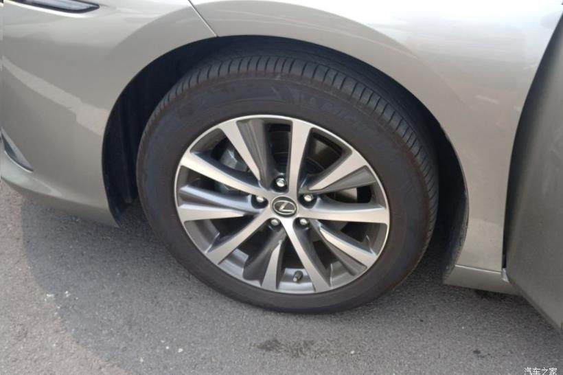 Lexus ES350 (XV70)