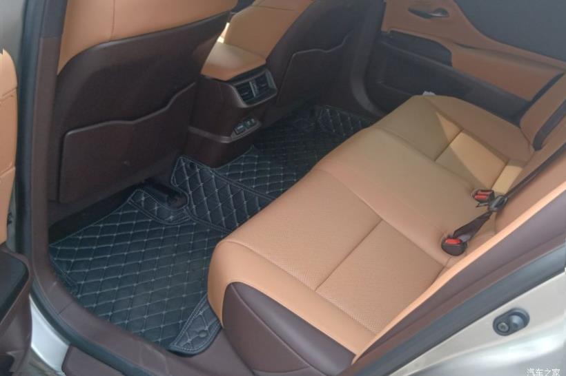 Lexus ES350 (XV70)