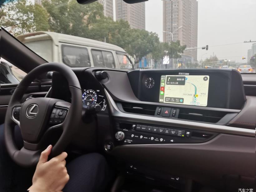 Lexus ES350 (XV70)