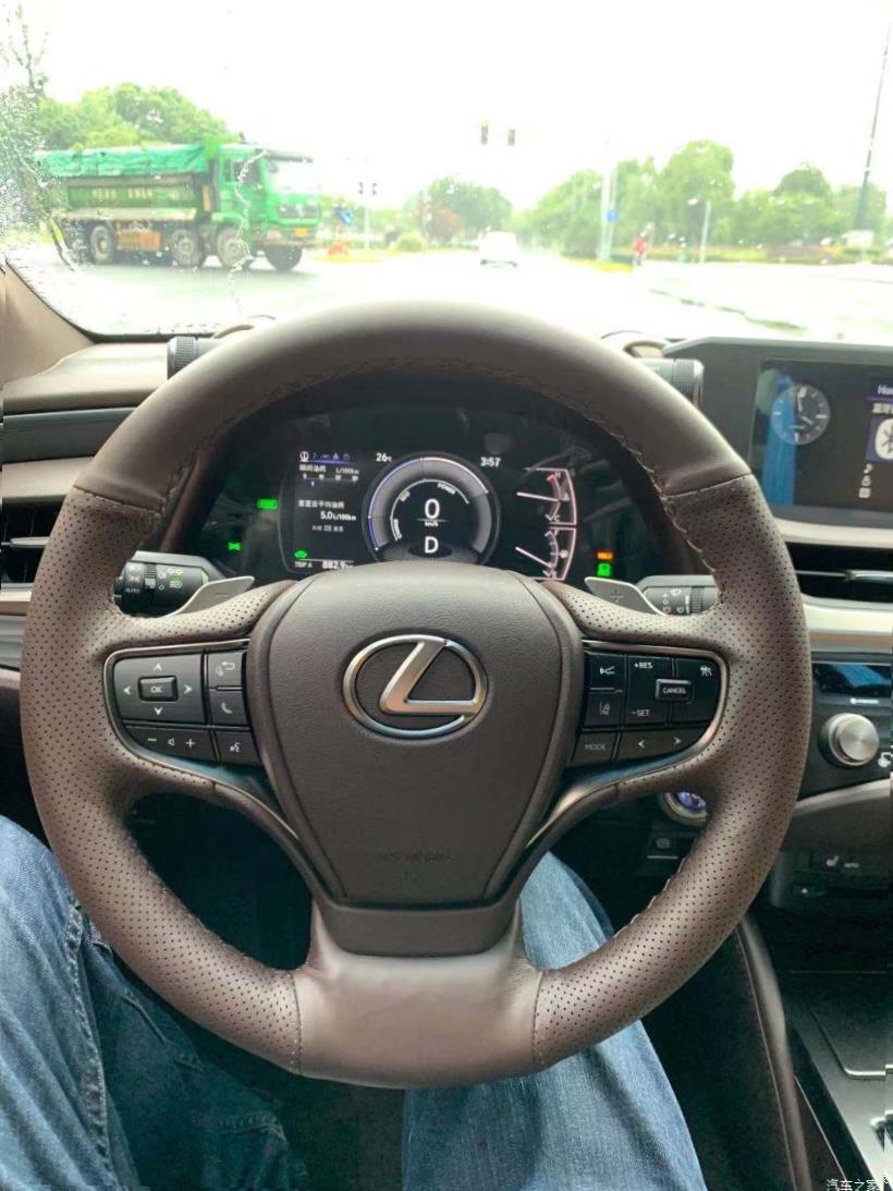 Lexus ES350 (XV70)