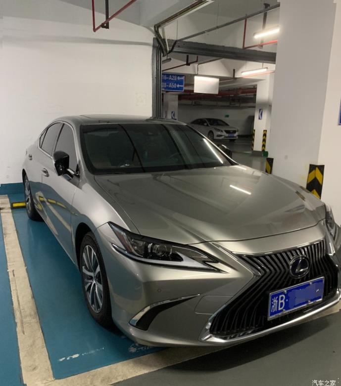 Lexus ES350 (XV70)