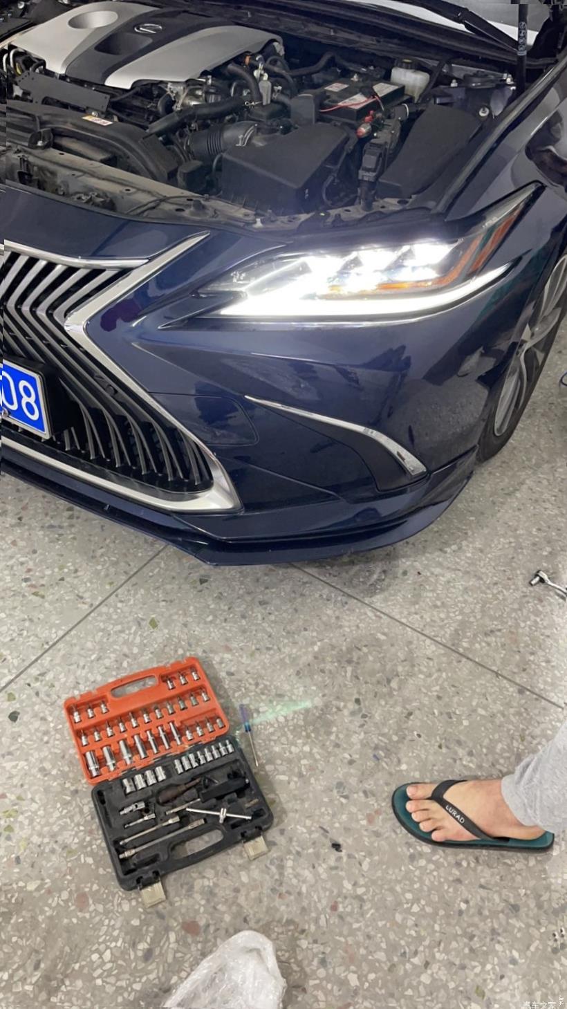 Lexus ES350 (XV70)