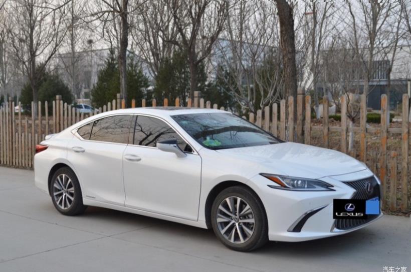 Lexus ES350 (XV70)