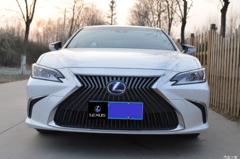 Lexus ES350 (XV70)