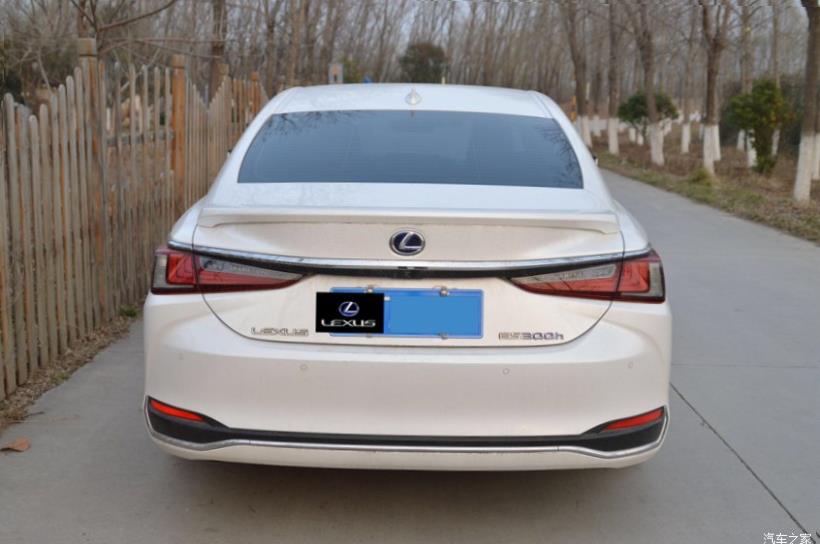 Lexus ES350 (XV70)