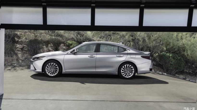 Lexus ES350 (XV70)