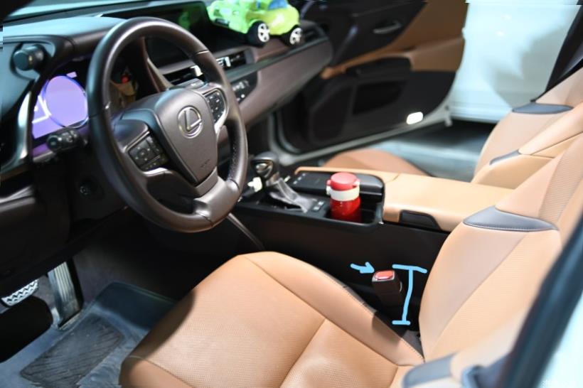 Lexus ES350 (XV70)