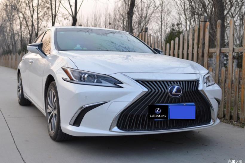 Lexus ES350 (XV70)