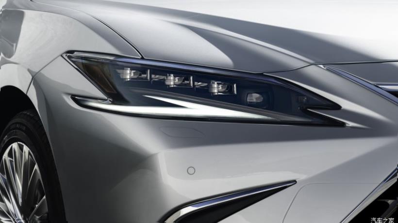 Lexus ES350 (XV70)