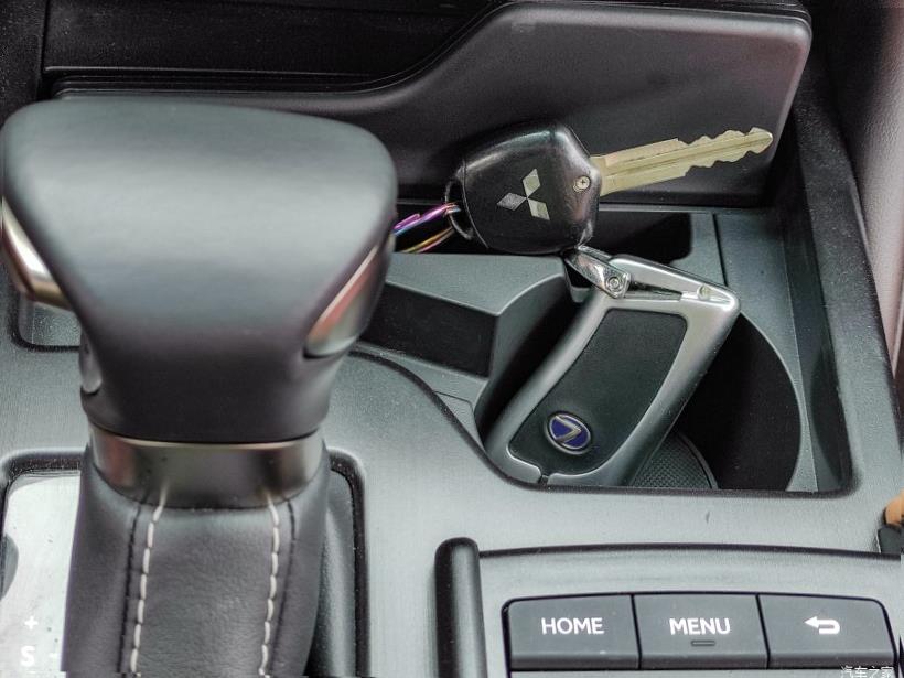 Lexus ES350 (XV70)