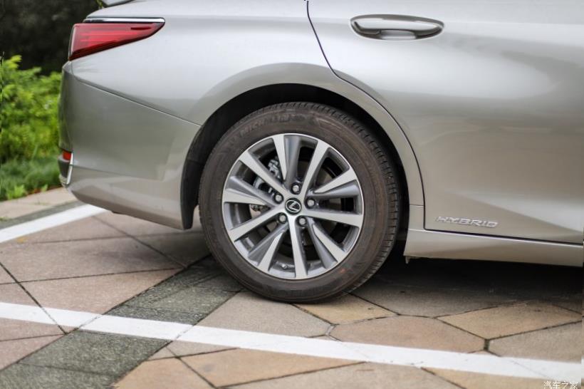 Lexus ES350 (XV70)