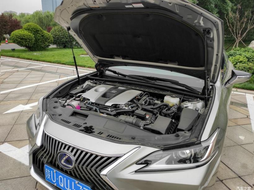Lexus ES350 (XV70)