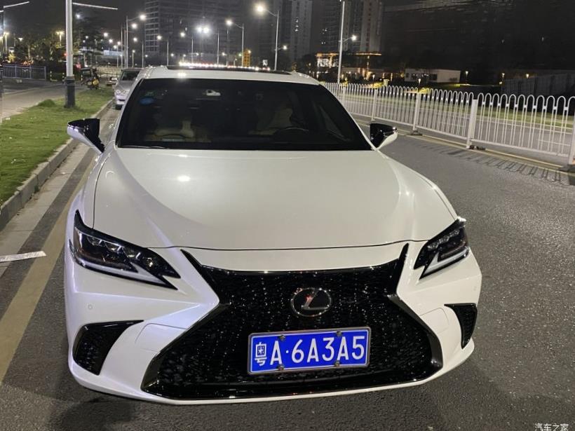 Lexus ES350 (XV70)