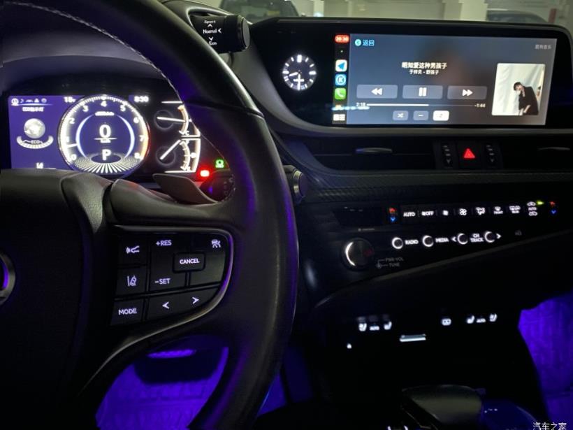 Lexus ES350 (XV70)