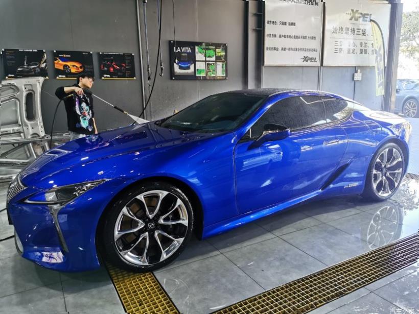Lexus LC500 