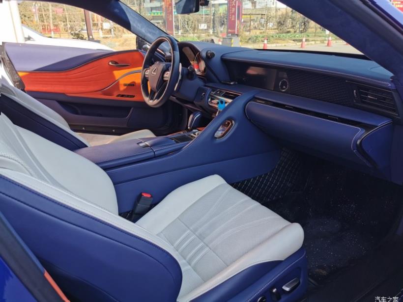 Lexus LC500 