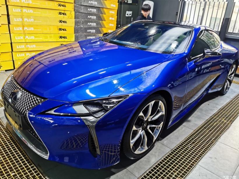 Lexus LC500 