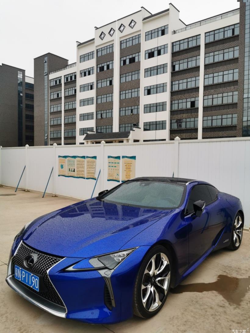 Lexus LC500 
