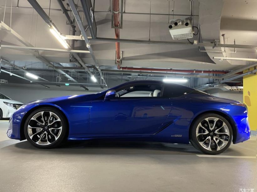Lexus LC500 