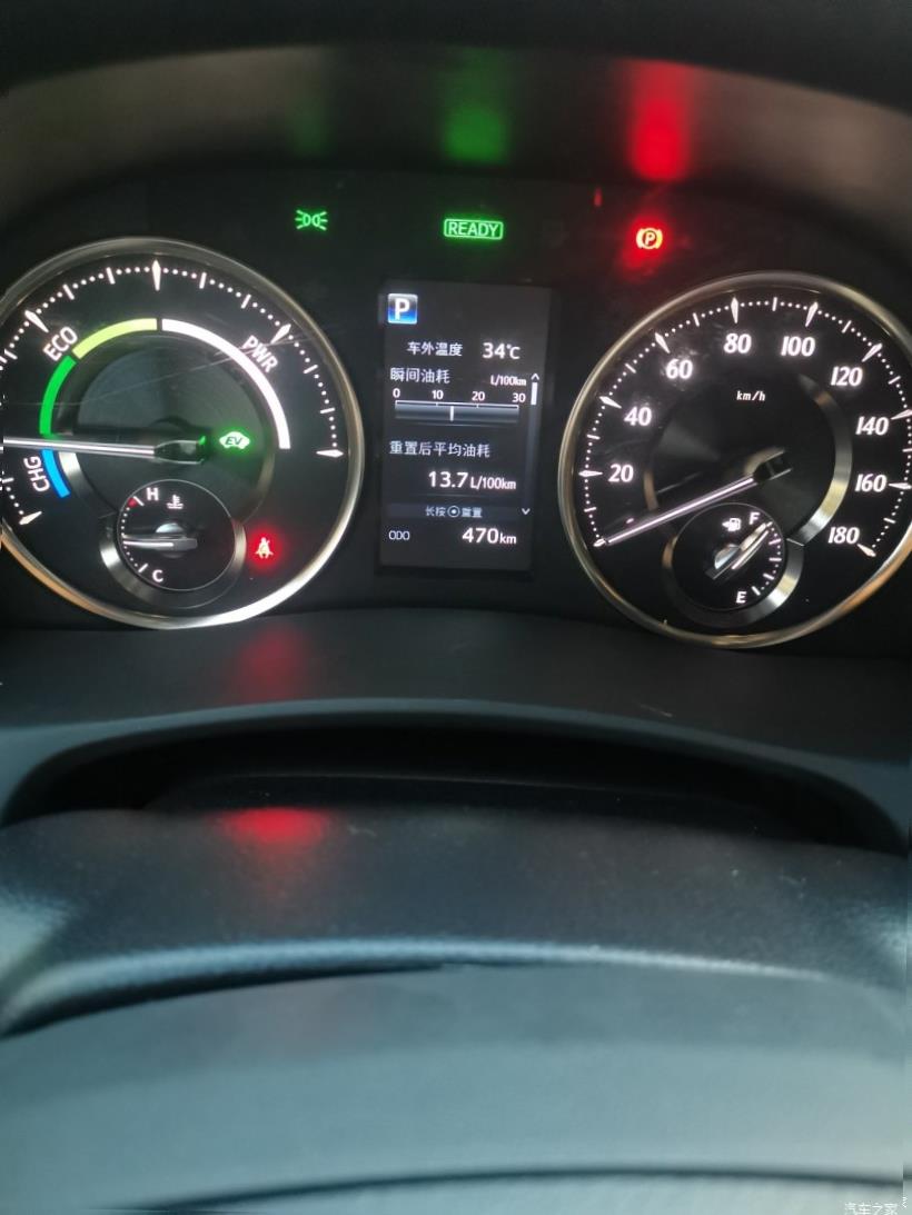 Lexus LM300h (H30)