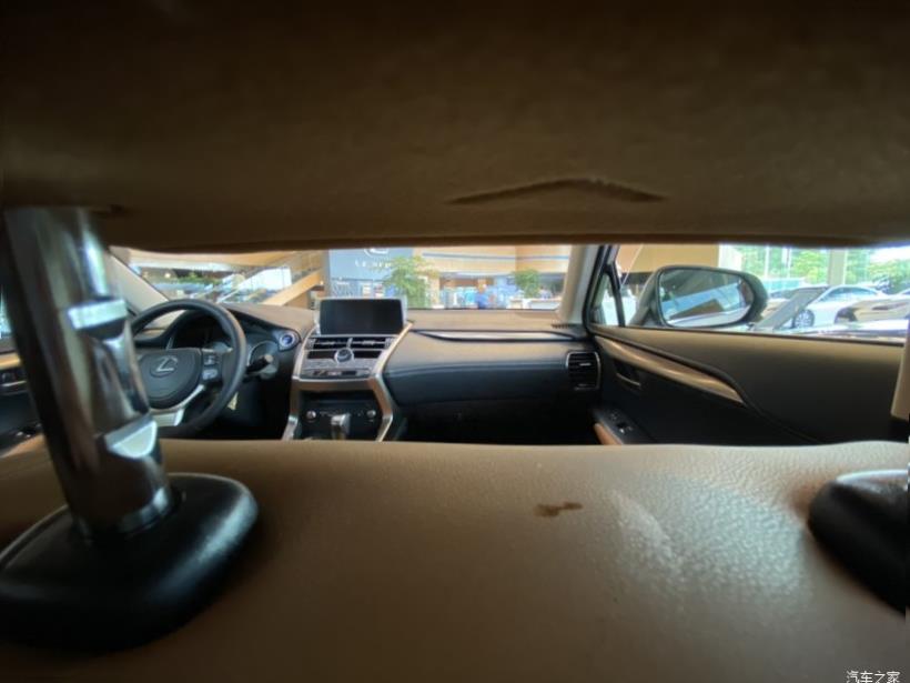 Lexus NX200 (Z10)