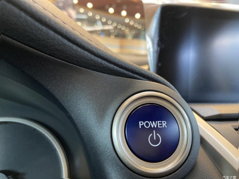 Lexus NX200 (Z10)