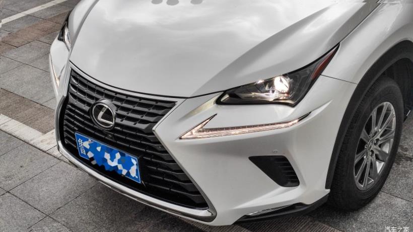Lexus NX200 (Z10)