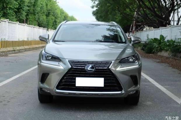 Lexus NX200 (Z10)
