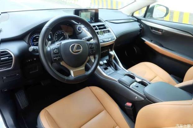 Lexus NX200 (Z10)