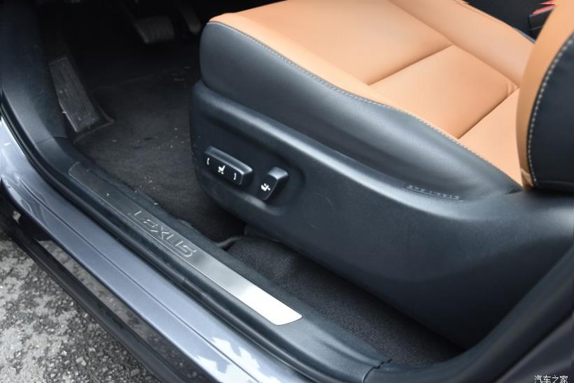 Lexus NX200 (Z10)