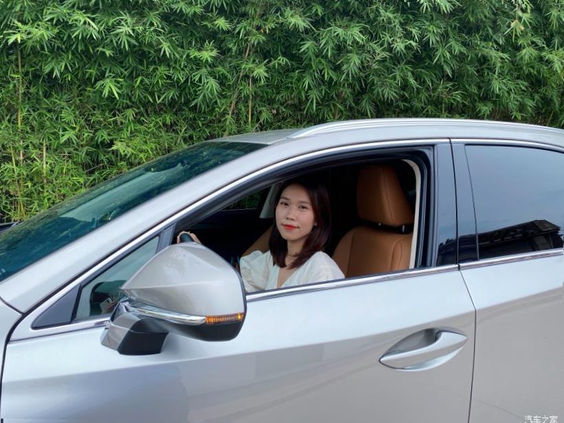 Lexus NX200 (Z10)