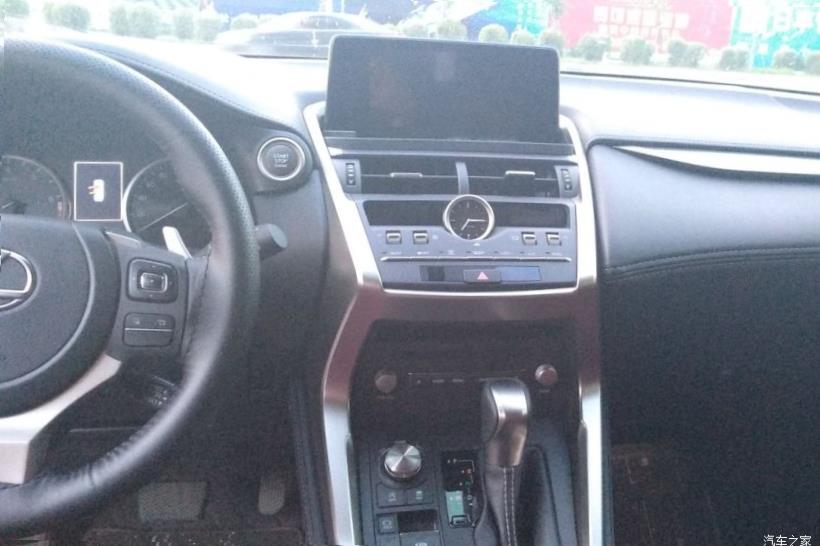 Lexus NX200 (Z10)