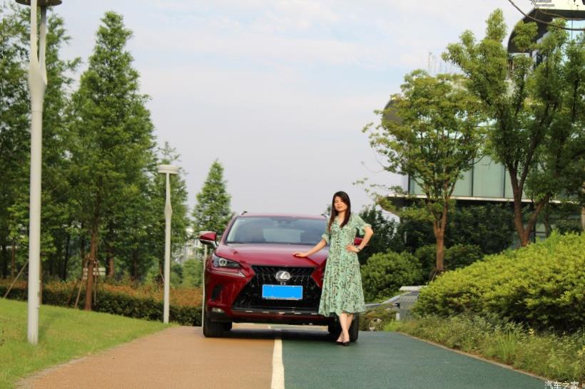 Lexus NX200 (Z10)