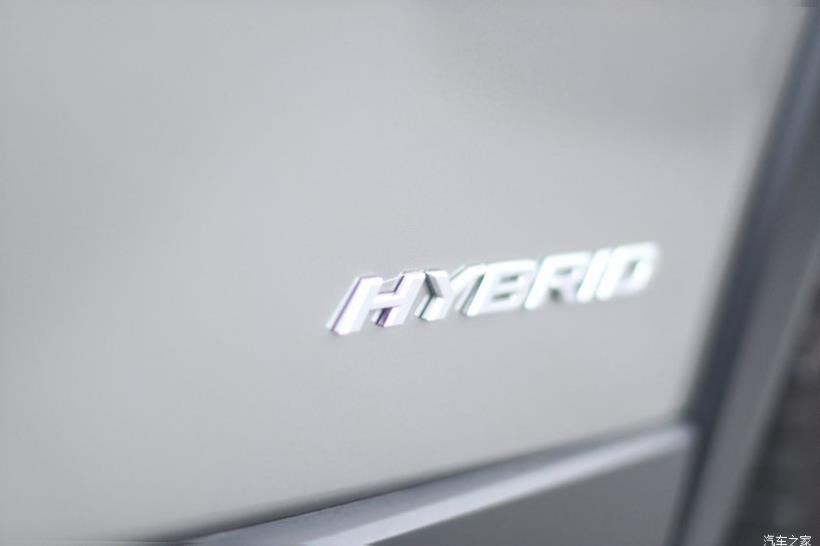 Lexus UX200