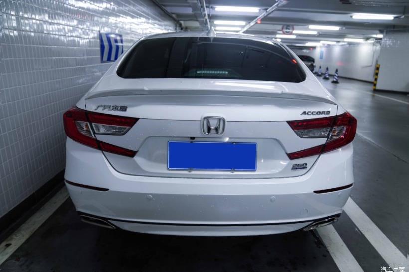 Honda Accord (CR)