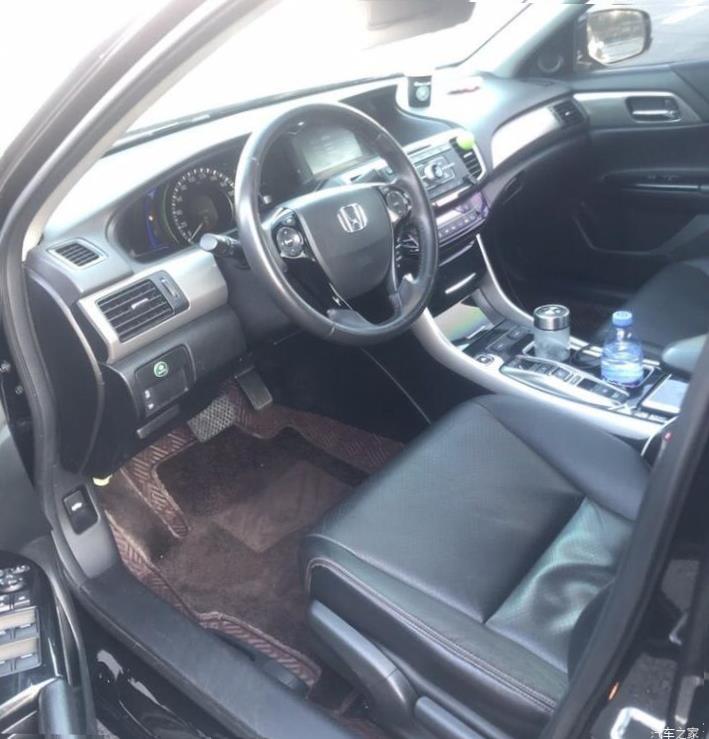 Honda Accord (CR)