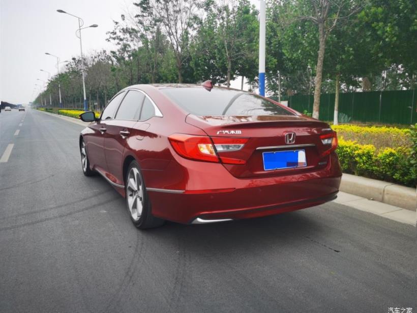 Honda Accord (CR)