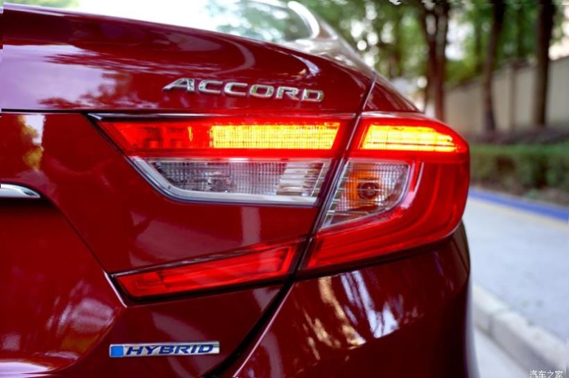 Honda Accord (CR)
