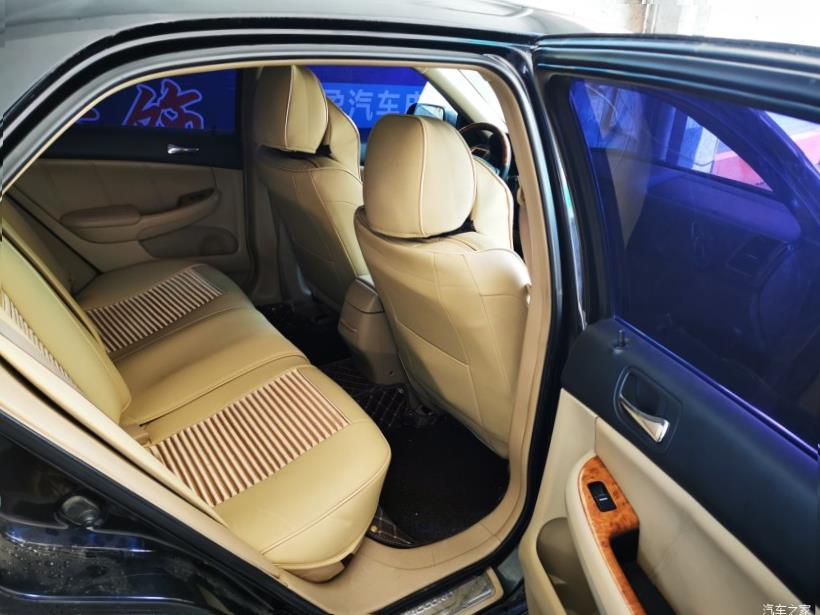 Honda Accord (CR)