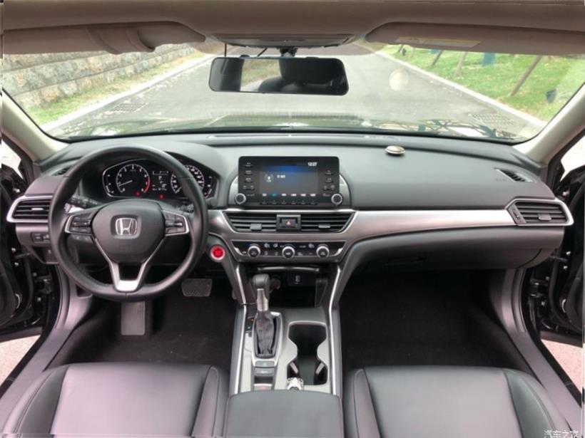 Honda Accord (CR)