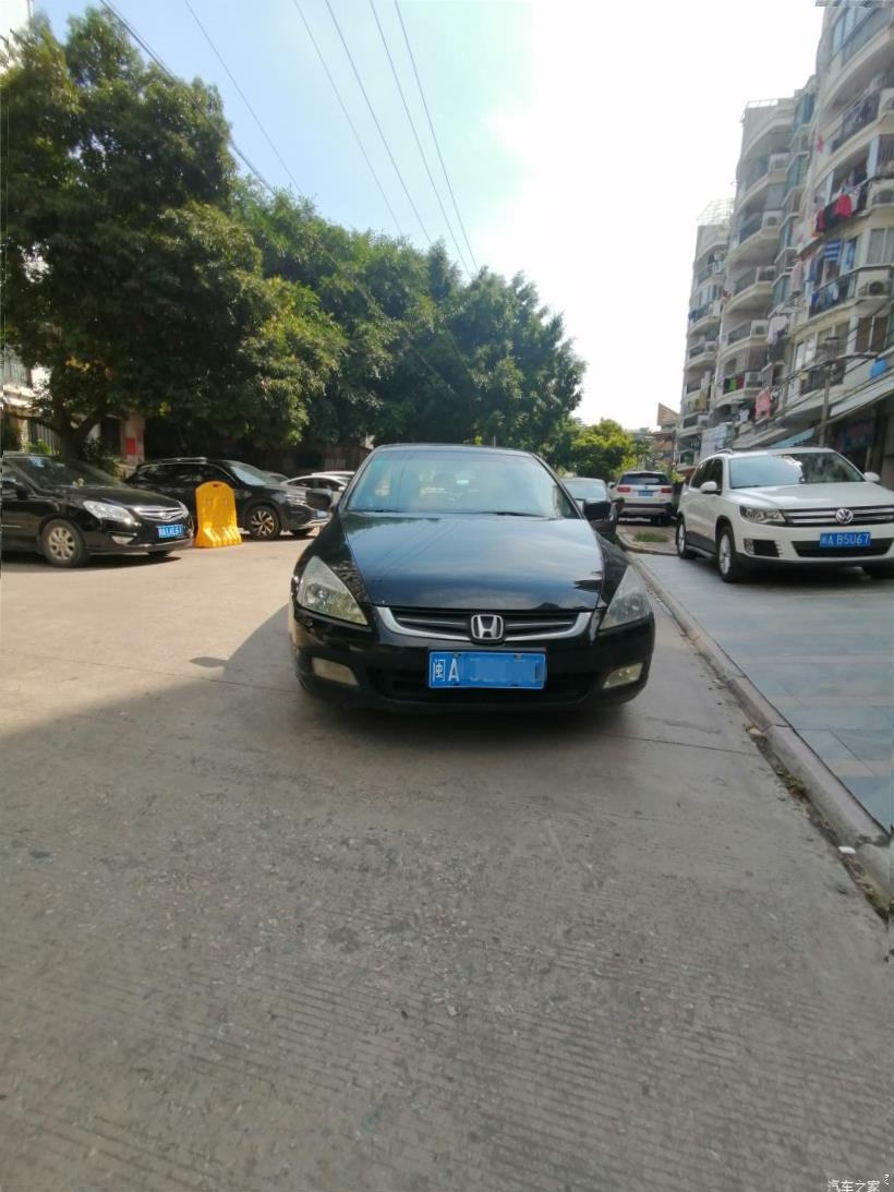 Honda Accord (CR)