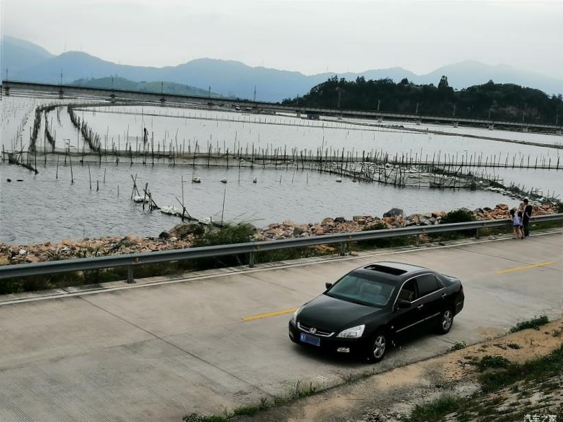 Honda Accord (CR)