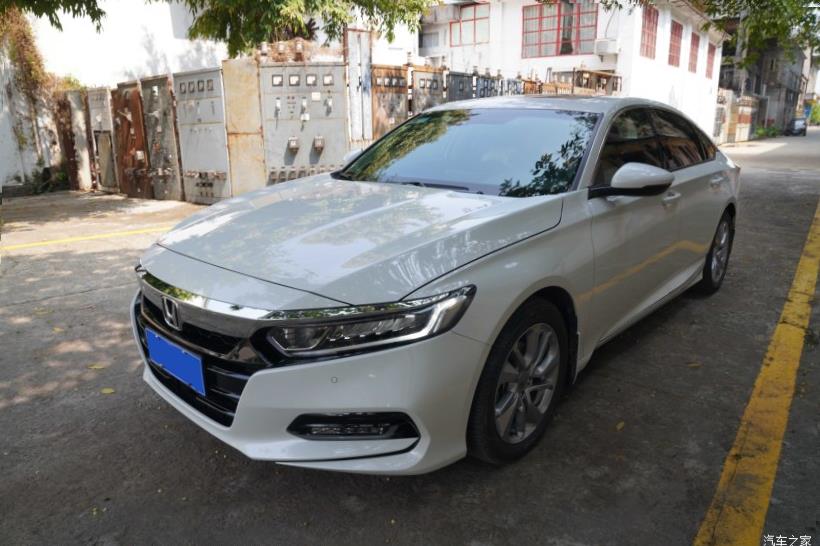 Honda Accord (CR)