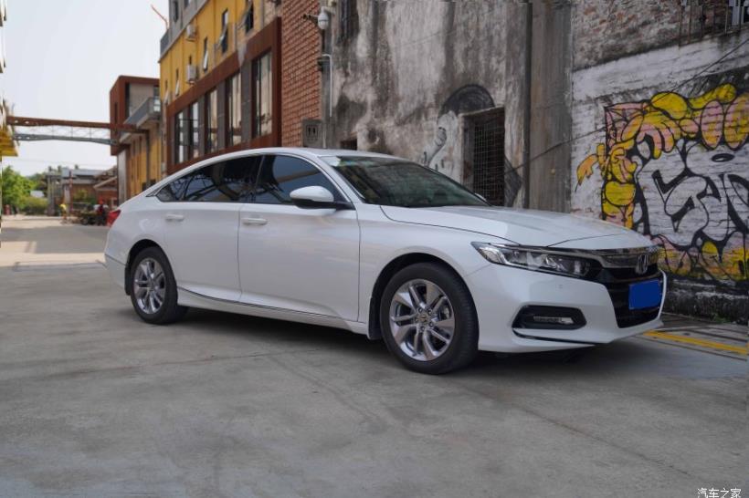 Honda Accord (CR)