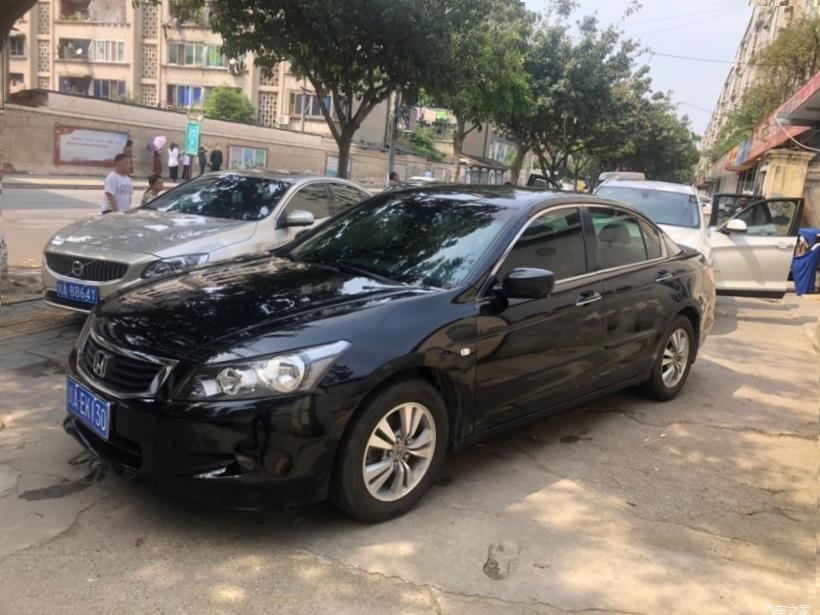 Honda Accord (CR)