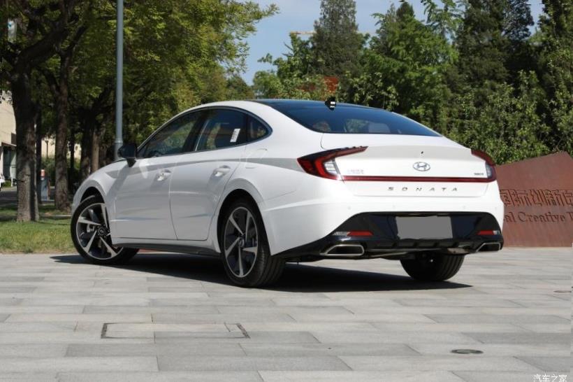 Hyundai Sonata (DN8)