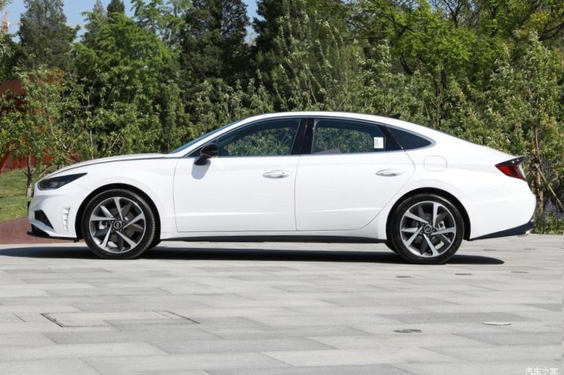 Hyundai Sonata (DN8)
