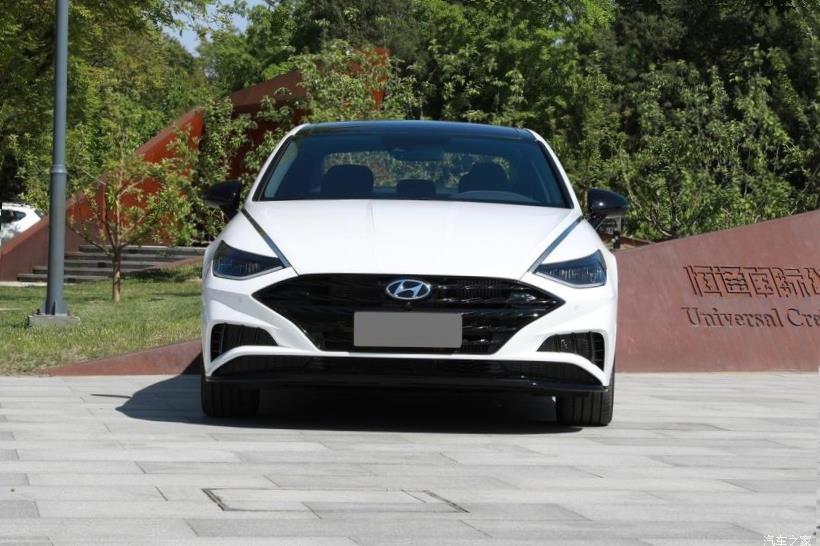 Hyundai Sonata (DN8)