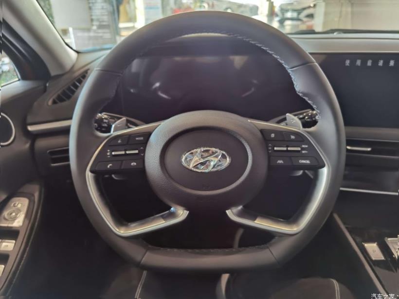 Hyundai Sonata (DN8)