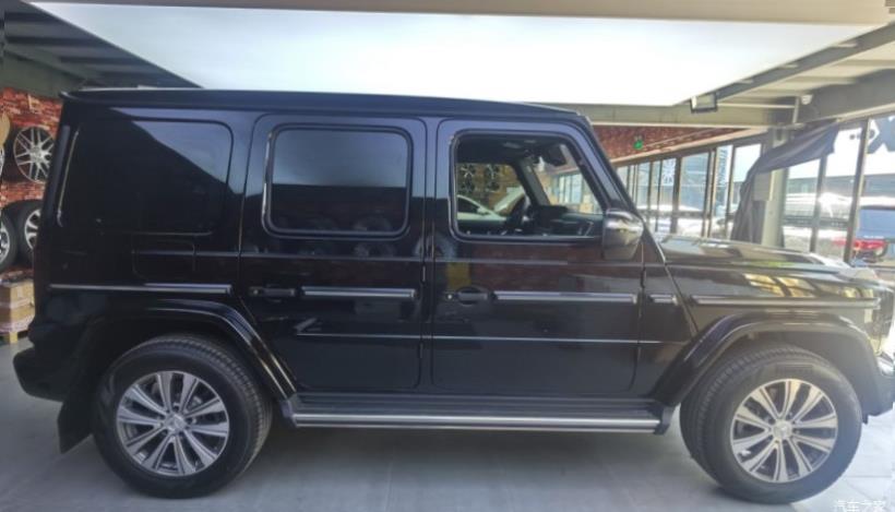 Mercedes-Benz G-Class (W463)